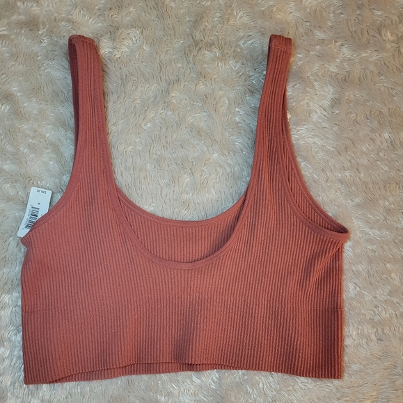 Love by Gap - Ribbed Crop Top/Seamless Bralette - Picture 2 of 4